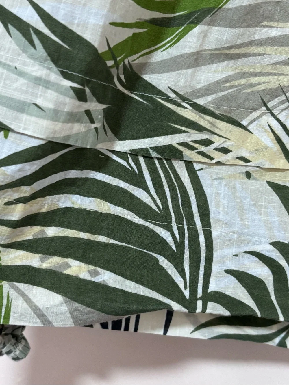 Elie Tahari 100% Cotton Green & White Tropical Leaf Top Resortwear Beach S/P